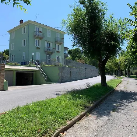 La Casa Al Santuario 1 *