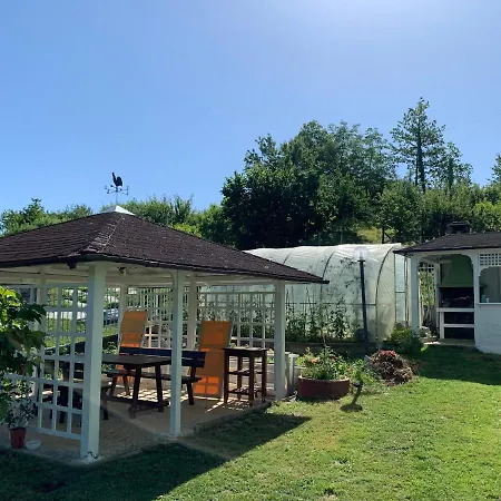 La Casa Al Santuario 1 *