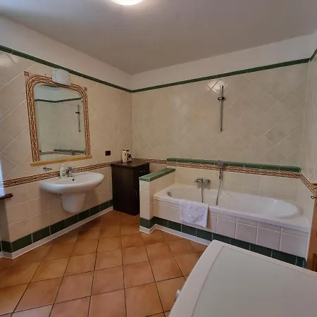 Holiday home La Casa Al Santuario 1 *